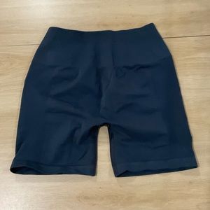 Alphalete Amplify shorts